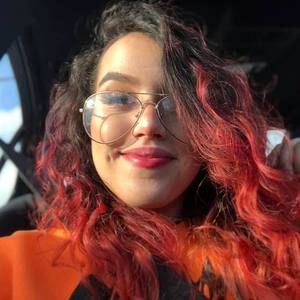 Meet your Posher, Dania